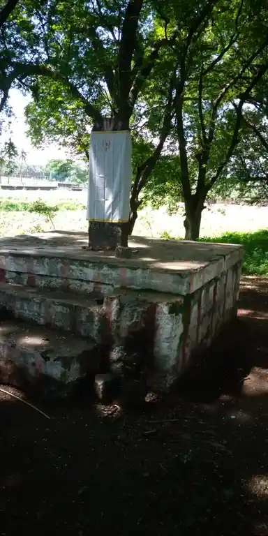 Arulmigu Veerapa Ayyanaar Temple, Boothipuram - 625531 அருள்மிகு வீரப்ப அய்யனார் திருக்கோயில், பூதிபுரம் - 625531, Theni - Ancient Temple Architecture and History Image 2