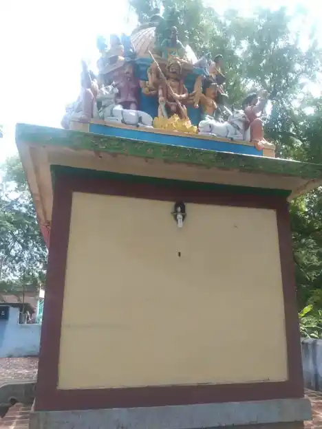 Arulmigu Veerapathir Samay Temple, Agasmpatti - 626132 அருள்மிகு வீரபத்திர சுவாமி திருக்கோயில், ஆகாசம்பட்டி - 626132, Virudhunagar - Ancient Temple Architecture and History Image 2