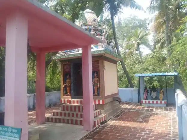 Arulmigu Veerapathir Samay Temple, Agasmpatti - 626132 அருள்மிகு வீரபத்திர சுவாமி திருக்கோயில், ஆகாசம்பட்டி - 626132, Virudhunagar - Ancient Temple Architecture and History Image 4
