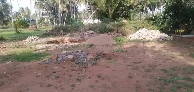 Arulmigu Veerapathirar Temple, Keeramangalam - 614624 அருள்மிகு வீரபத்ரர் திருக்கோயில், Keeramangalam - 614624, Pudukkottai - Ancient Temple Architecture and History Image 2