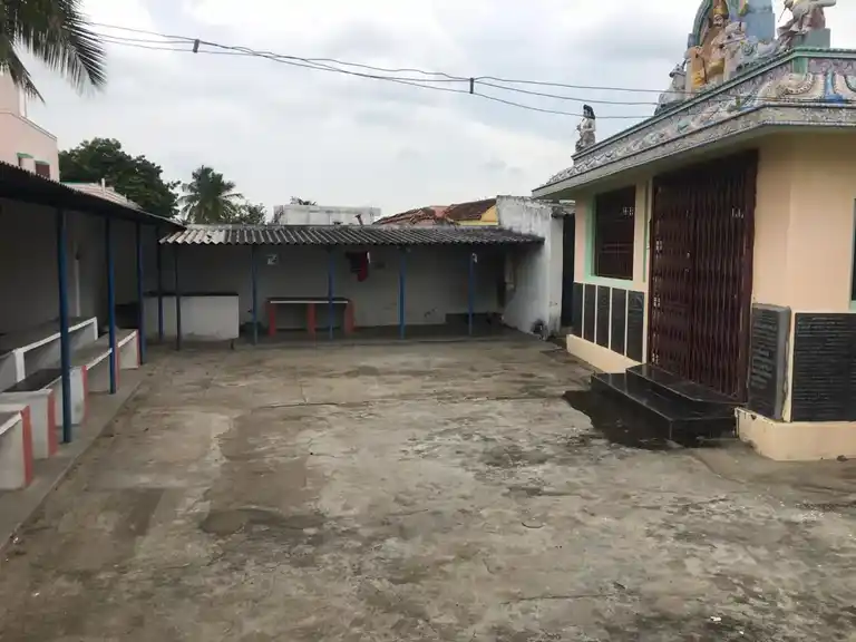 Arulmigu Veerapathirar Temple, Maruvathur - 621708 Arulmigu Veerapathirar Temple, Maruvathur - 621708, Perambalur - Ancient Temple Architecture and History Image 4