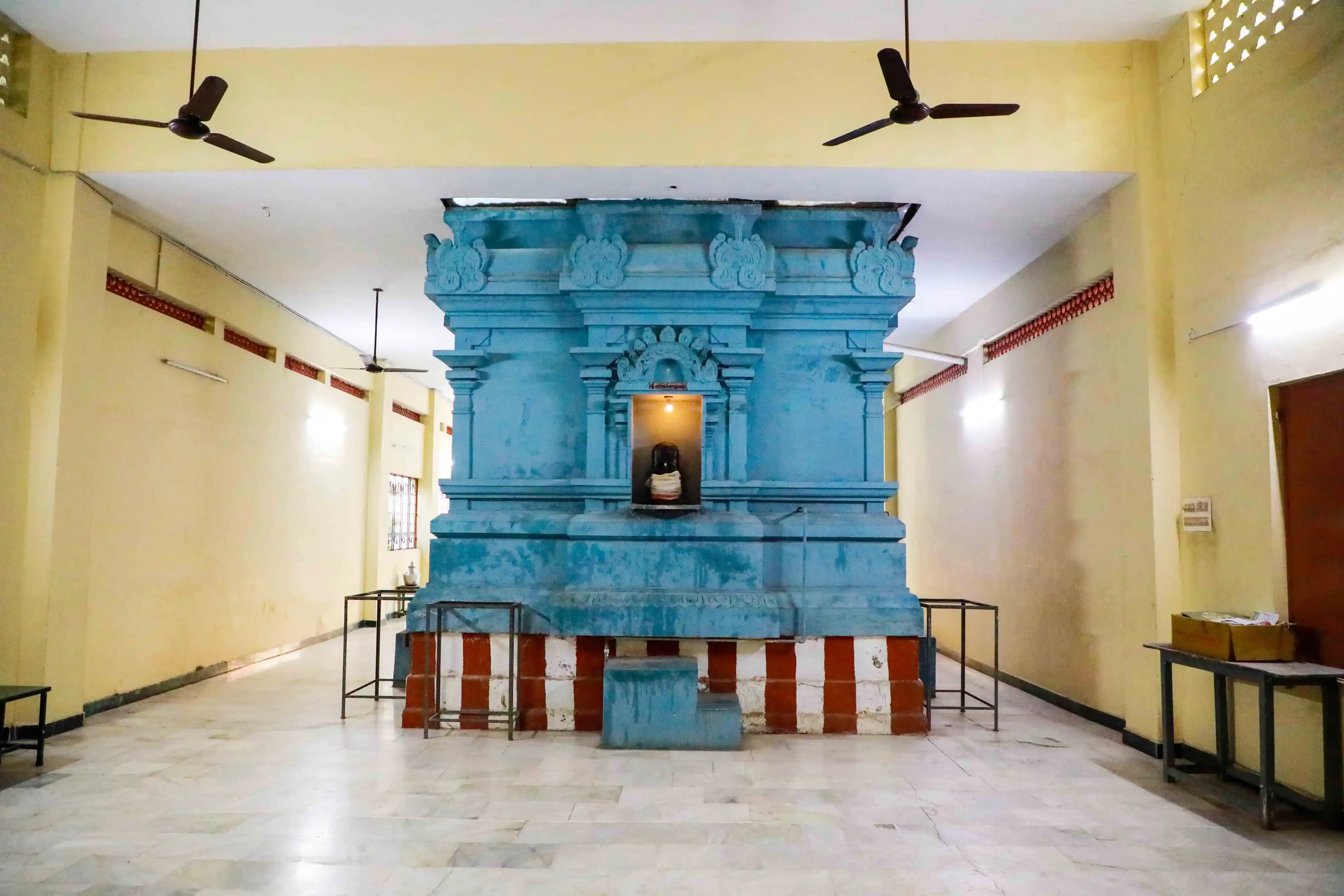 Arulmigu Veerapathirar Temple, Near Jembugeswarar Temple, Thiruchirappalli - 620005