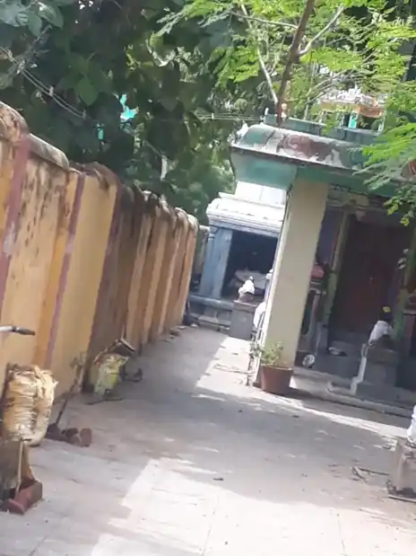 Arulmigu Veerapathiraswamy Temple, Vijayapuram - 610001 அருள்மிகு வீரபத்ரசுவாமி திருக்கோயில், Vijayapuram - 610001, Thiruvarur - Ancient Temple Architecture and History Image 3