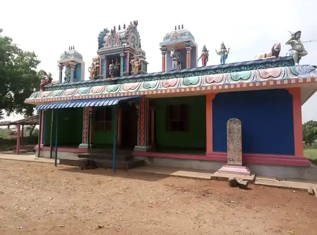 Arulmigu Veerapathraswamy Temple, Solampatti - 621211 Arulmigu Veerapathraswamy Temple, Solampatti - 621211, Thiruchirappalli - Ancient Temple Architecture and History Image 3