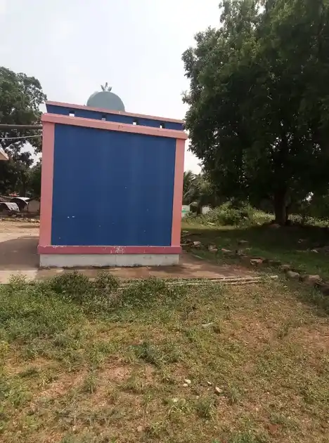 Arulmigu Veerapathraswamy Temple, Solampatti - 621211 Arulmigu Veerapathraswamy Temple, Solampatti - 621211, Thiruchirappalli - Ancient Temple Architecture and History Image 4