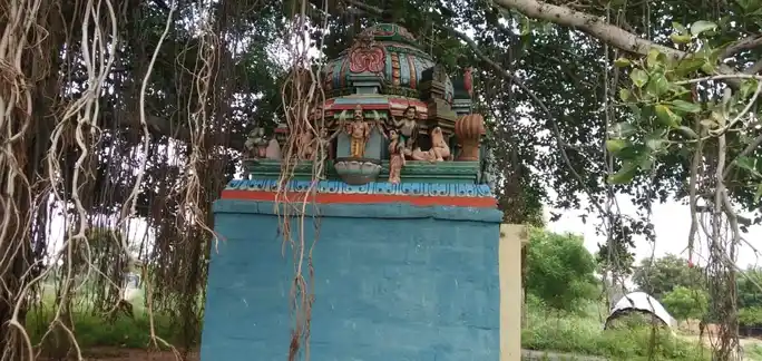 Arulmigu Veerapathraswamy Temple, Veeriyampalayam - 639119 அருள்மிகு வீரபத்திரசுவாமி திருக்கோயில்,  - 639119, Karur - Ancient Temple Architecture and History Image 4