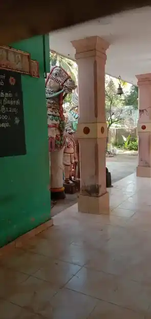 Arulmigu Veeraperumal Ayyanar Sankali Karuppu Temple, Araiyapuram - 614205 அருள்மிகு வீரப்பெருமாள் திருக்கோயில், Araiyapuram - 614205, Thanjavur - Ancient Temple Architecture and History Image 5