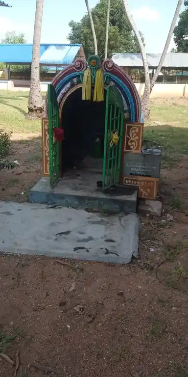 Arulmigu Veerar Temple, Paravakottai - 614015 அருள்மிகு வீரனார் திருக்கோயில், Paravakottai - 614015, Thiruvarur - Ancient Temple Architecture and History Image 5