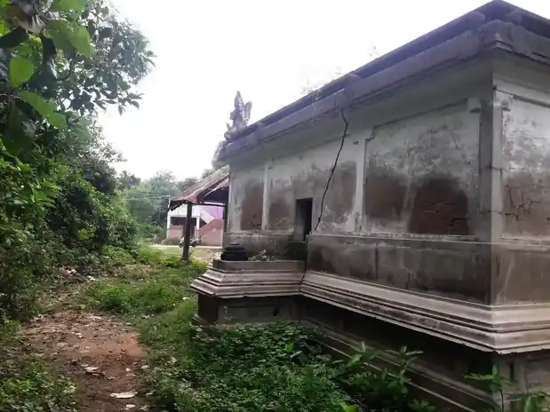 Arulmigu Veeraragava Perumal Temple, Melthaniyaalampattu - 607101 அருள்மிகு வீரராகவப்பெருமாள் திருக்கோயில், Melthaniyaalampattu - 607101, Viluppuram - Ancient Temple Architecture and History Image 3