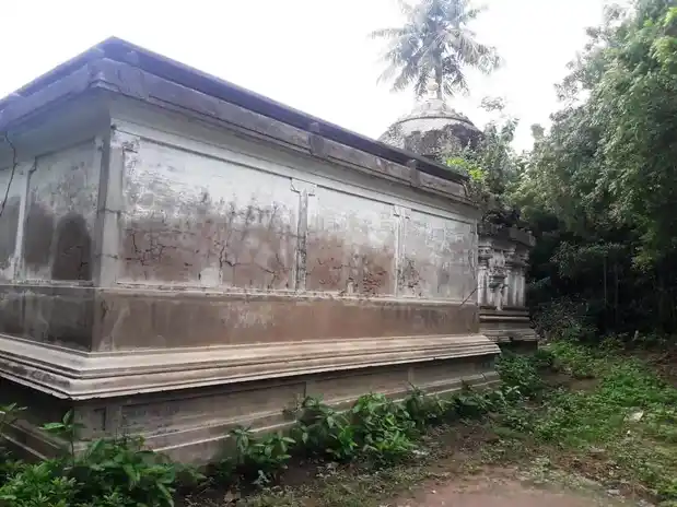 Arulmigu Veeraragava Perumal Temple, Melthaniyaalampattu - 607101 அருள்மிகு வீரராகவப்பெருமாள் திருக்கோயில், Melthaniyaalampattu - 607101, Viluppuram - Ancient Temple Architecture and History Image 4