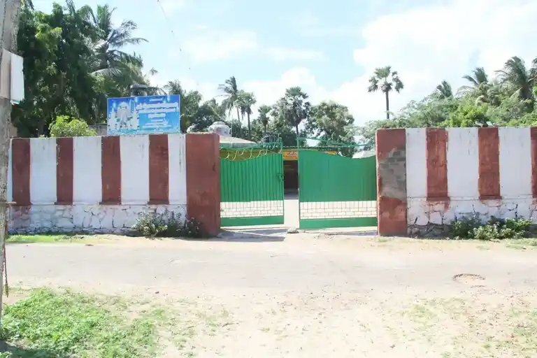 Arulmigu Veeraragava Perumal Temple, Pazhayakayal - 628152 அருள்மிகு வீரராகவ பெருமாள் திருக்கோயில், Pazhayakayal - 628152, Thoothukudi - Ancient Temple Architecture and History Image 2