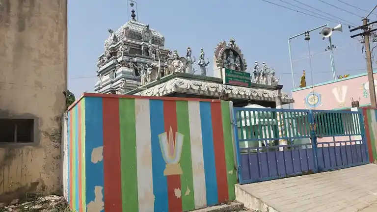 Arulmigu Veeraragavaperumal Temple, Samiyadi Kuchipalayam, Pappanapattu - 605601 அருள்மிகு வீரராகவப்பெருமாள் திருக்கோயில், சாமியடி குச்சிப்பாளையம், பாப்பனாப்பட்டு - 605601, Viluppuram - Ancient Temple Architecture and History Image 3