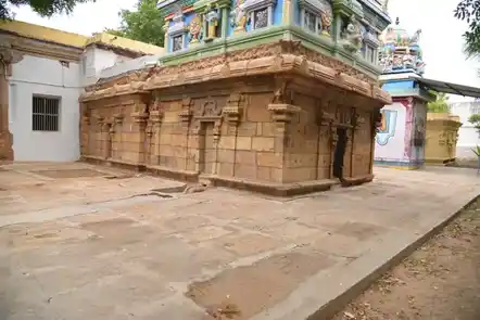 Arulmigu Veeraragavaperumal Temple, Vandiyur - 625020 அருள்மிகு வீரராகவ பெருமாள் திருக்கோயில், வண்டியூர் - 625020, Madurai - Ancient Temple Architecture and History Image 2