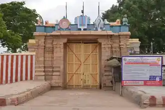 Arulmigu Veeraragavaperumal Temple, Vandiyur - 625020 அருள்மிகு வீரராகவ பெருமாள் திருக்கோயில், வண்டியூர் - 625020, Madurai - Ancient Temple Architecture and History Image 5