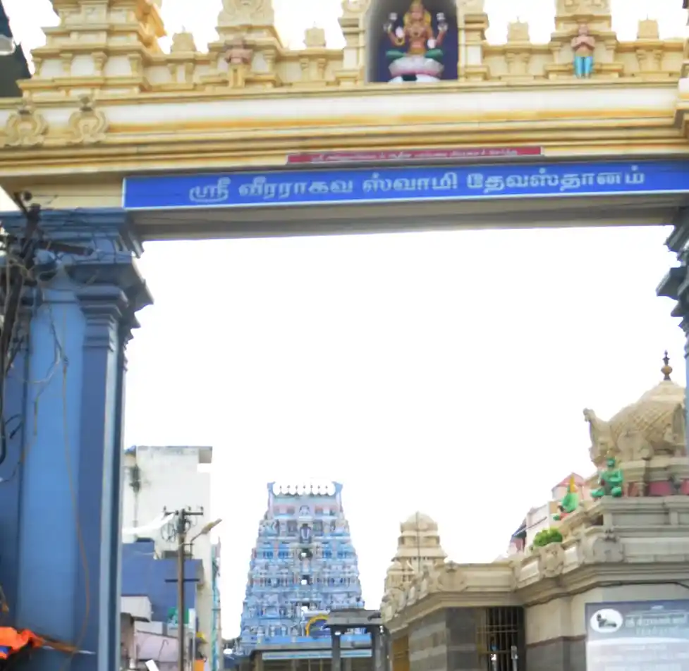 Arulmigu Veeraraghavaswamy Devasthanam, Veeraragavapuram, Tiruvallur - 602001 அருள்மிகு ஸ்ரீ வீரராகவஸ்வாமி தேவஸ்தானம் திருக்கோயில், வீரராகவபுரம், திருவள்ளூர் - 602001, Tiruvallur - Ancient Temple Architecture and History Image 4