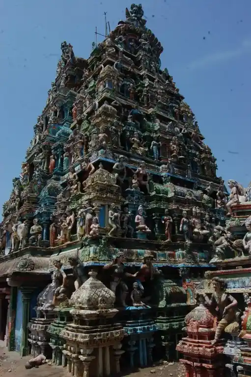 Arulmigu Veerateshwararswamy Temple, Virkudi - 610101 Temple