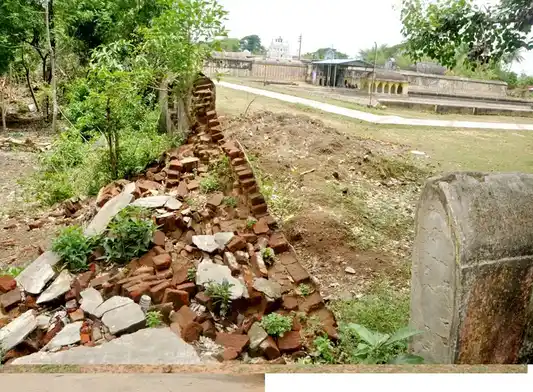 Arulmigu Veerateswarar Temple, Vazhuvur - 609401 அருள்மிகு வீரட்டேஸ்வரர் சுவாமி திருக்கோயில், வழுவூர் - 609401, Mayiladuthurai - Ancient Temple Architecture and History Image 2