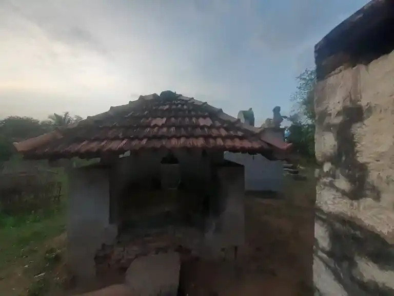 Arulmigu Veerathalai Nayagi Temple, Sevalppatti - 621308 Arulmigu Veerathalai nayagi temple, Sevalppatti - 621308, Thiruchirappalli - Ancient Temple Architecture and History Image 4