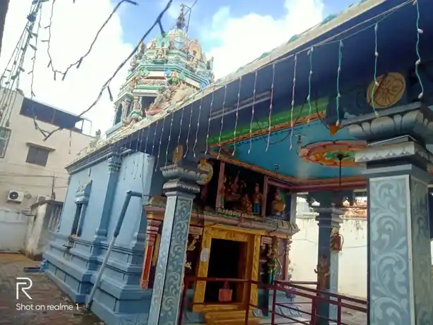 Arulmigu Veerathamman Temple, Pallikaranai, Pallikaranai - 600100 அருள்மிகு வீராத்தம்மன் திருக்கோயில், Pallikaranai, Pallikaranai - 600100, Chennai - Ancient Temple Architecture and History Image 4