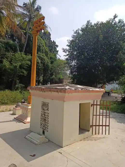 Arulmigu Veeravar Dharmarajar Temple, Sathampakkam - 632520 அருள்மிகு வீரவர் தர்மராஜா திருக்கோயில், சாத்தம்பாக்கம் - 632520, Ranipet - Ancient Temple Architecture and History Image 4