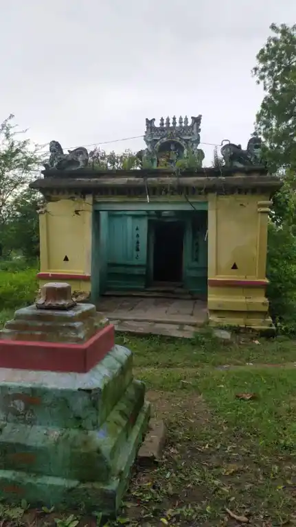 Arulmigu Veeravar Temple, Inside The Village, Ariytahur - 602001 அருள்மிகு வீரவர் திருக்கோயில், Inside The Village, Ariytahur - 602001, Tiruvallur - Ancient Temple Architecture and History Image 3