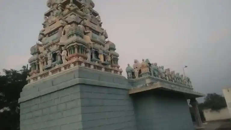 Arulmigu Veeravasantharayaperumal Temple, Erumaipatti - 637102 அருள்மிகு வீரவசந்தராயப்பெருமாள் திருக்கோயில், Erumaipatti - 637102, Salem - Ancient Temple Architecture and History Image 2