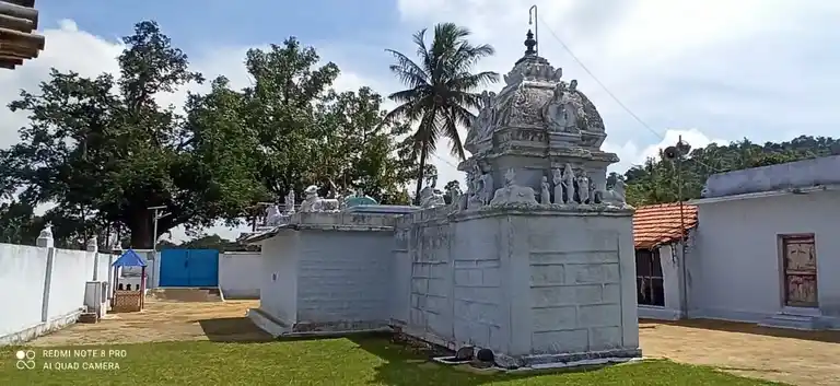 Arulmigu Veerpathiraswamy Temple, Thamaraikulam - 638501 அருள்மிகு வீரபத்ரசுவாமி திருக்கோயில், Thamaraikulam - 638501, Erode - Ancient Temple Architecture and History Image 5