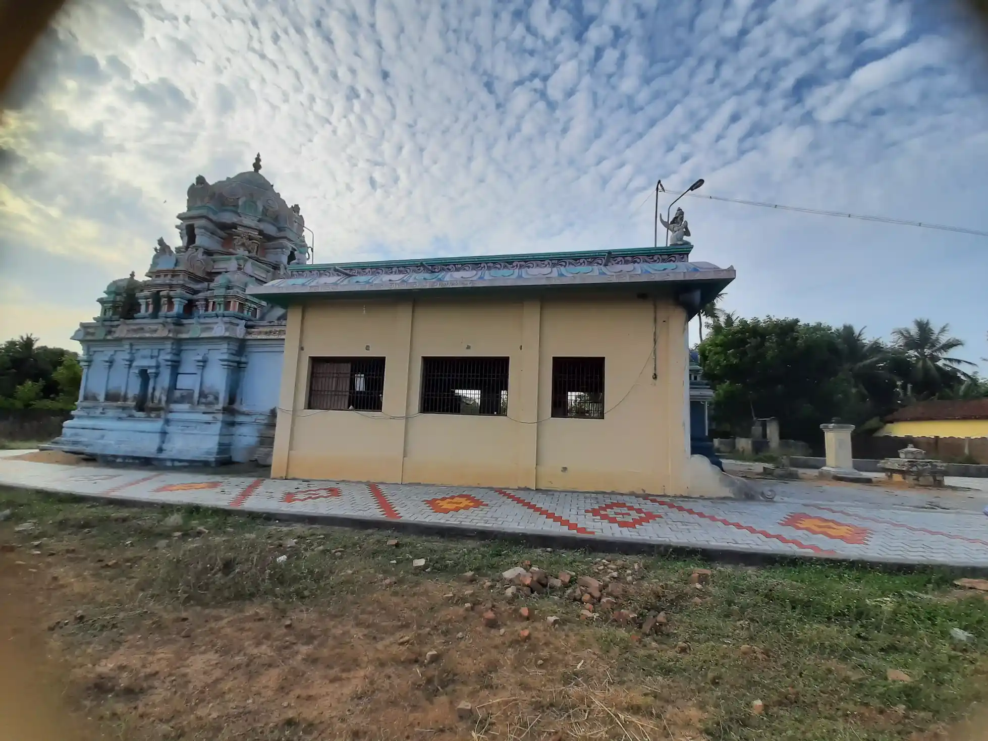 Arulmigu Veetrintha Perumal Temple, Ambal - 609503 அருள்மிகு வீற்றிருந்த பெருமாள் திருக்கோயில், Ambal - 609503, Nagapattinam - Ancient Temple Architecture and History Image 5