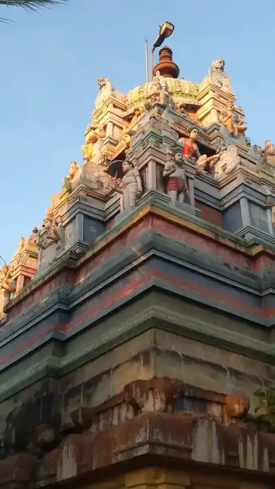 Arulmigu Veetriruntha Perumal Temple, Melmangalam - 625603 அருள்மிகு வீற்றிருந்தப்பெருமாள் திருக்கோயில், Melmangalam - 625603, Theni - Ancient Temple Architecture and History Image 2