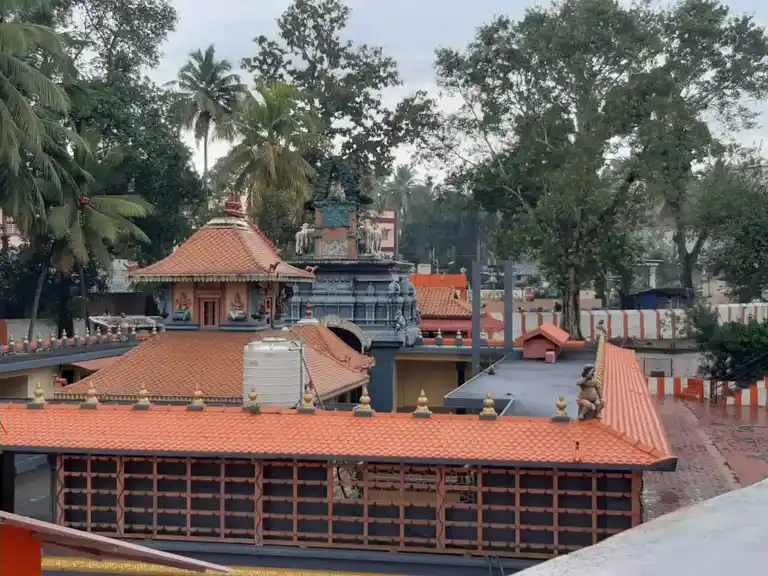 Arulmigu Veetuvenni Kandan Sastha Temple, Marthandam - 629165 அருள்மிகு வெட்டுண்ணி கண்டன் சாஸ்தா திருக்கோயில், Marthandam - 629165, Kanyakumari - Ancient Temple Architecture and History Image 3