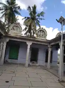 Arulmigu Vegusundararaja Perumal Temple, Chakkaramallur - 632511 அருள்மிகு வெகுசுந்தரராஜப்பெருமாள் திருக்கோயில், சக்கரமல்லூர் - 632511, Ranipet - Ancient Temple Architecture and History Image 2