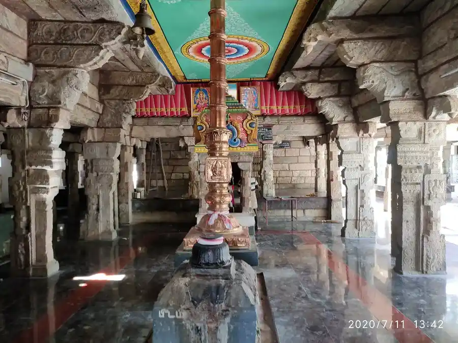 Arulmigu Veil Uganthamman Temple, M.Puliankulam - 625201