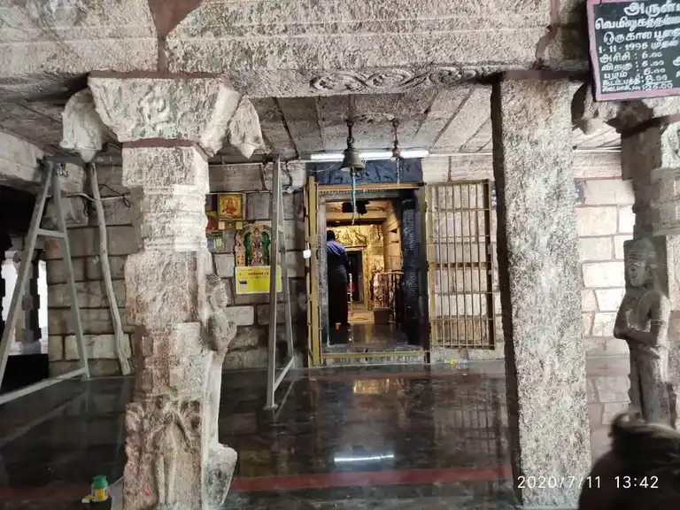 Arulmigu Veil Uganthamman Temple, M.Puliankulam - 625201 Arulmigu Veil Uganthamman Temple, M.Puliankulam - 625201, Madurai - Ancient Temple Architecture and History Image 3