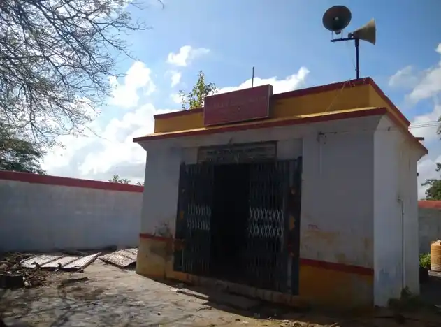 Arulmigu Veil Uganthamman Temple, T.Arasapatti - 625706 Arulmigu Veil Uganthamman Temple, T.Arasapatti - 625706, Madurai - Ancient Temple Architecture and History Image 3
