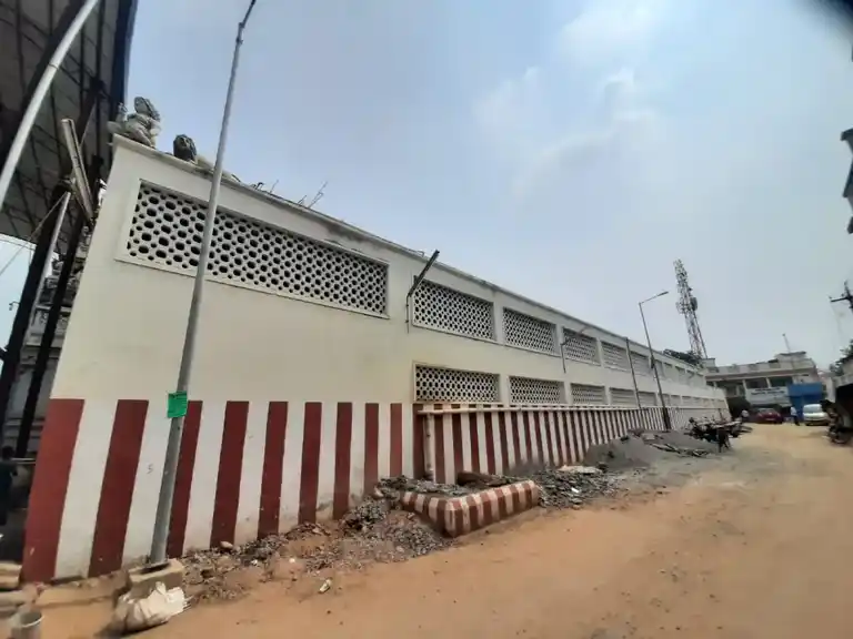 Arulmigu Vekkaliamman Temple, Thiruchirappalli - 620003 அருள்மிகு வெக்காளியம்மன் திருக்கோயில், உறையூர், திருச்சிராப்பள்ளி - 620003, Thiruchirappalli - Ancient Temple Architecture and History Image 3