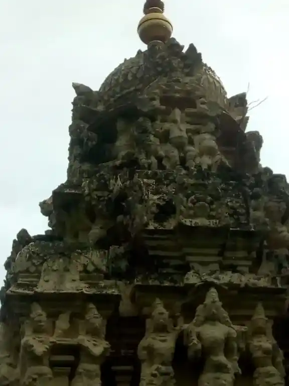 Arulmigu Velaivinayagar Temple, Mealkari - 612604