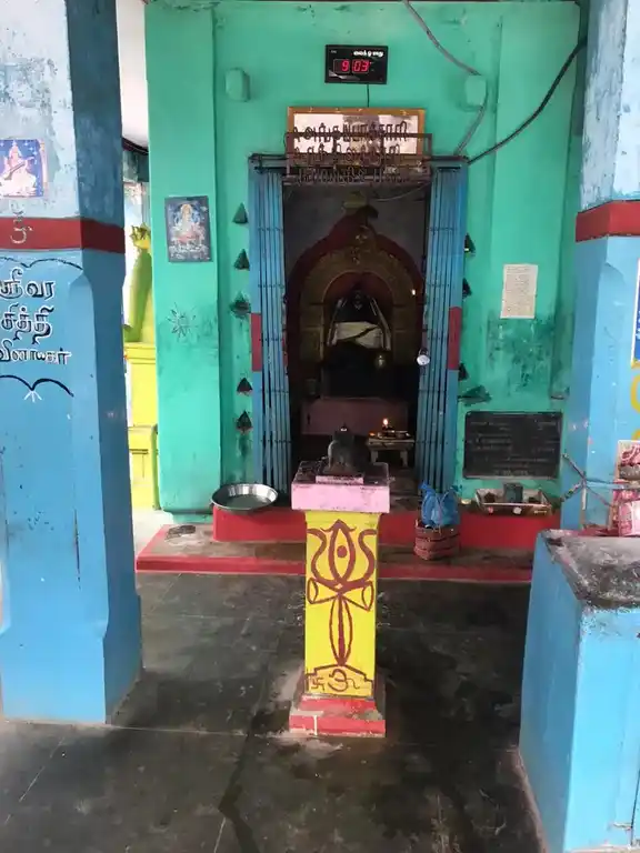 Arulmigu Velavan Kundru Velmurugam Temple, Pappireddipatti - 636905