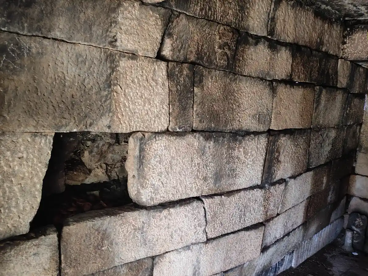 Arulmigu Velayutha Swamy And Veyilukandhaman Temple, Vilampatti - 624219 Temple