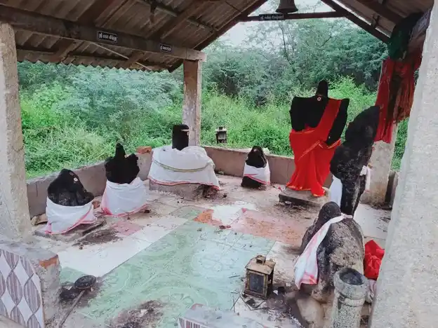 Arulmigu Velayuthaperumal Temple, Kannangudi - 622502 அருள்மிகு வேலாயுத பெருமாள் திருக்கோயில், கண்ணங்குடி - 622502, Pudukkottai - Ancient Temple Architecture and History Image 3