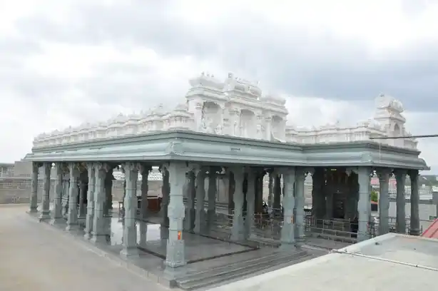 Arulmigu Velayuthasamy Temple, Thindal - 638012 அருள்மிகு வேலாயுதசுவாமி திருக்கோயில், Thindal - 638012, Erode - Ancient Temple Architecture and History Image 2