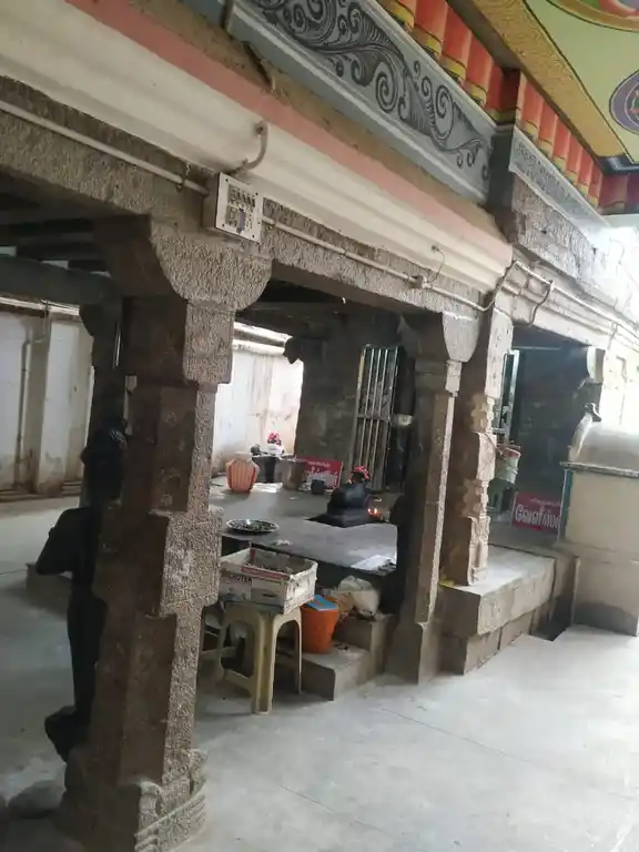Arulmigu Veleeshwarar Temple, Adivaram, Palani - 624601 அருள்மிகு வேளீஸ்வரர் திருக்கோயில், அடிவாரம், பழனி - 624601, Dindigul - Ancient Temple Architecture and History Image 3