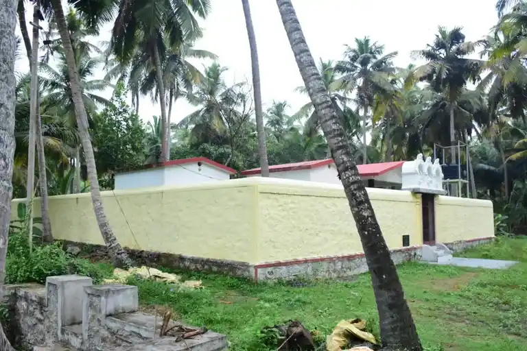 Arulmigu Velikkarai Mahadevar Temple, Peruvilai, Nagercoil - 629003 Arulmigu Velikkarai Mahadevar Temple, Peruvilai, Nagercoil - 629003, Kanyakumari - Ancient Temple Architecture and History Image 4