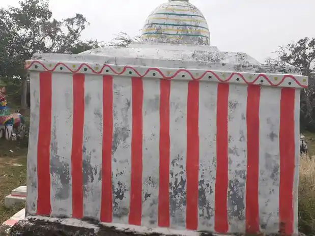 Arulmigu Vellaalankanda Ayyanar Temple, Alangudipatti - 621316