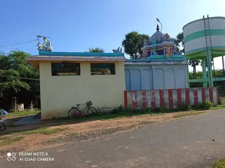 Arulmigu Vellai Pilaiyar Temple, Kovarthanakudi - 613602 அருள்மிகு வெள்ளை விநாயகர் திருக்கோயில், Kovarthanakudi - 613602, Thanjavur - Ancient Temple Architecture and History Image 3