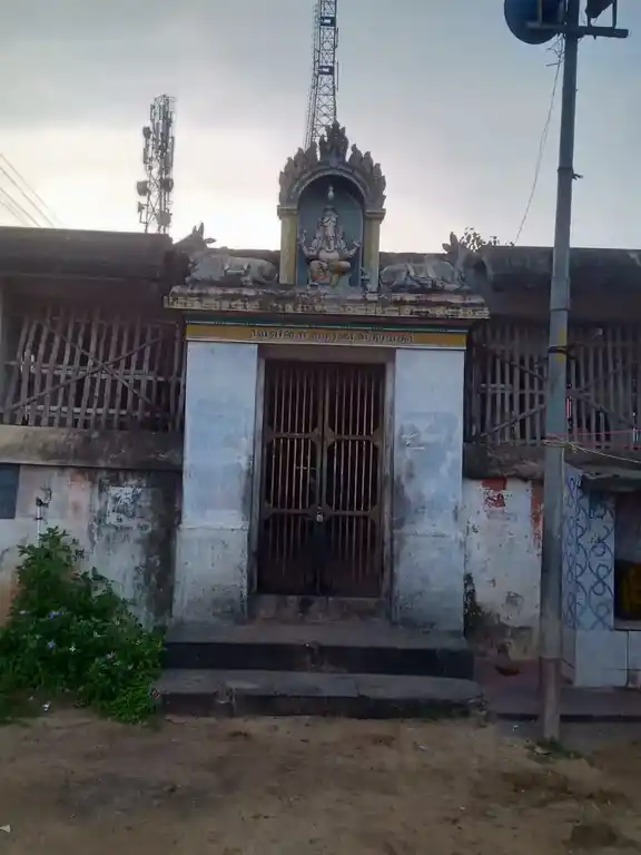 Arulmigu Vellai Varana Vinayagar Temple, Srivanchiyam - 610107 அருள்மிகு வெள்ளை வர்ண விநாயகர் திருக்கோயில், ஸ்ரீவாஞ்சியம் - 610107, Thiruvarur - Ancient Temple Architecture and History Image 2