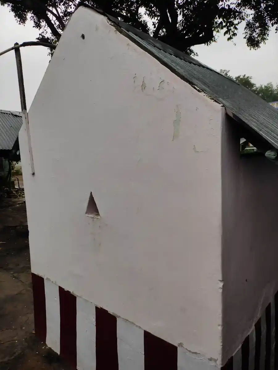 Arulmigu Vellai Vinayagar Temple, Gullalagundu - 624201 அருள்மிகு வெள்ளை விநாயகர் திருக்கோயில், Gullalagundu - 624201, Dindigul - Ancient Temple Architecture and History Image 3