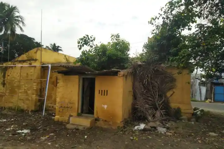 Arulmigu Vellai Vinayagar Temple, Maravapalayam, Vettamangalam - 639117 அருள்மிகு வெள்ளைவிநாயகர் திருக்கோயில், Maravapalayam, Vettamangalam - 639117, Karur - Ancient Temple Architecture and History Image 3