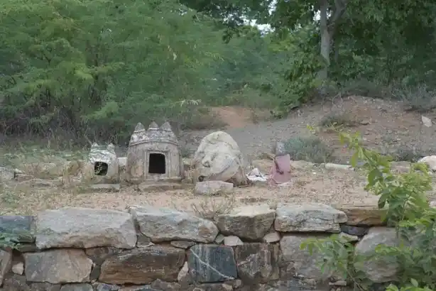 Arulmigu Vellai Vinayagar Temple, Mavathoor - 621311