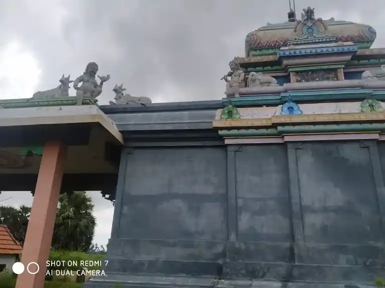 Arulmigu Vellai Yanai Utaiya Ayyanar Temple, Koyilampatti - 630303 அருள்மிகு வெள்ளை யானை உடைய அய்யனார் டெம்ப்லே, கோயிலம்பட்டி - 630303, Sivagangai - Ancient Temple Architecture and History Image 7