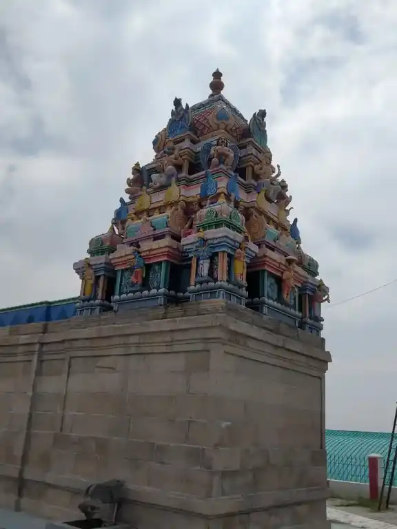 Arulmigu Vellaiperumal Temple, Avinasipatty - 637202 அருள்மிகு வெள்ளைப் பெருமாள் திருக்கோயில், Avinasipatty - 637202, Namakkal - Ancient Temple Architecture and History Image 4